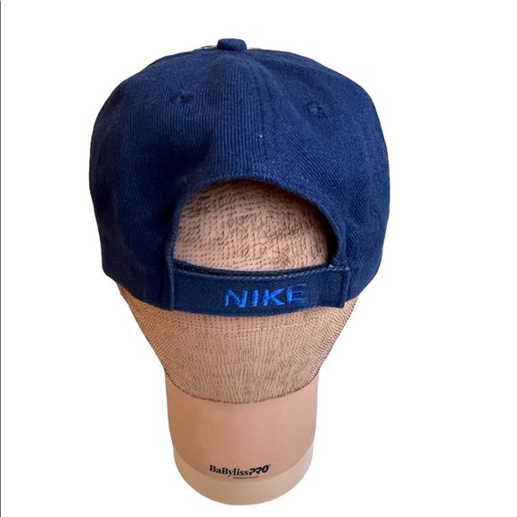 Nike embroidered hat - Picture 4 of 7